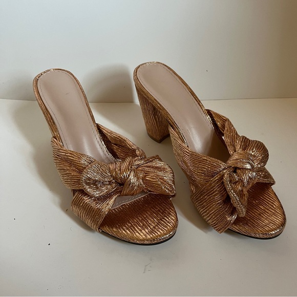 Rose gold sandals - Picture 1 of 6